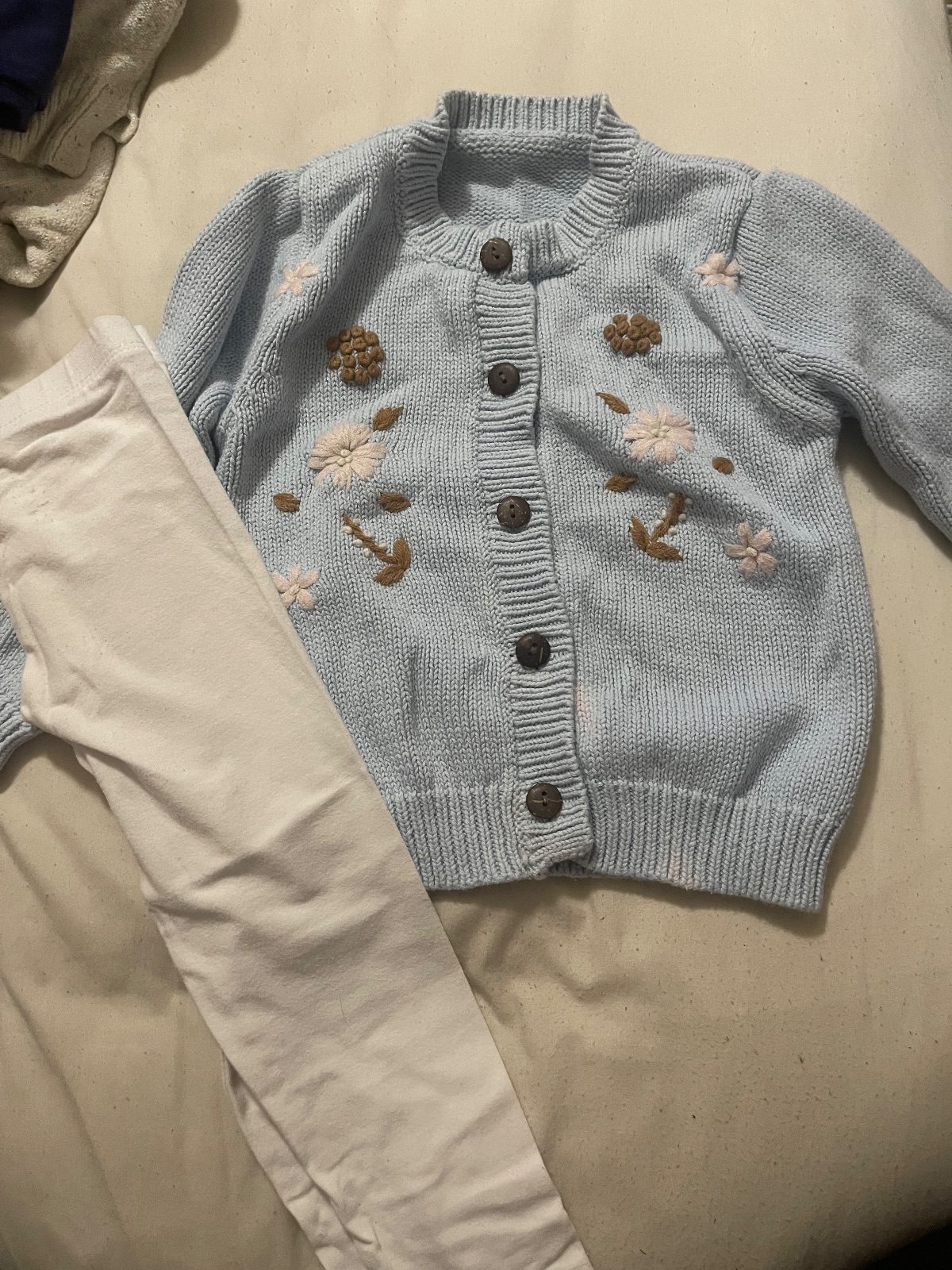 Blue floral cardigan + white leggings