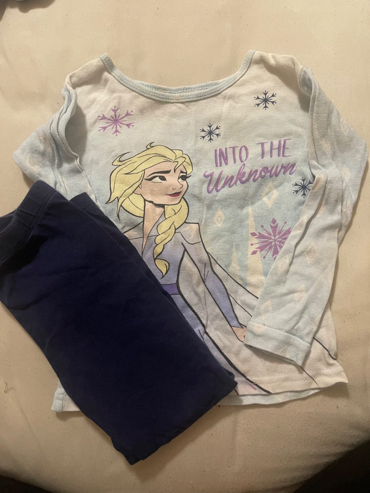 Elsa long sleeve + Navy leggings